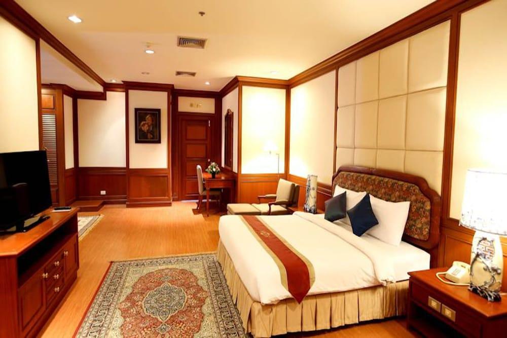 Kosa Hotel 4*
